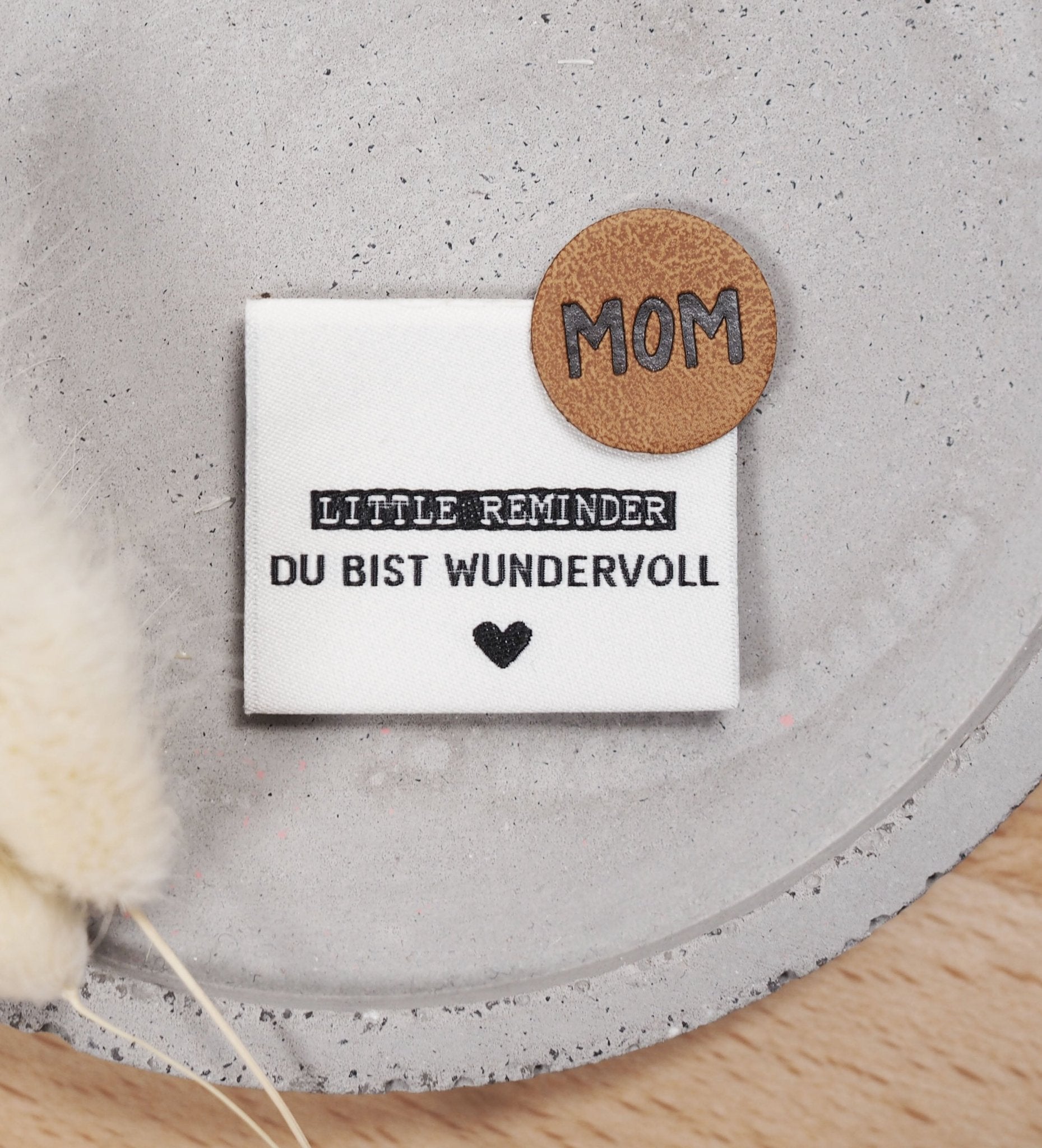 paul-clara-kunstleder-labels-mom-b-gel-patch-2-2-cm image 2