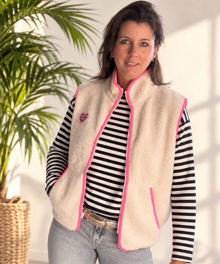 lenipepunkt-ready-to-wear-teddyweste-leoherz-creme-jacke-gr-l image 2
