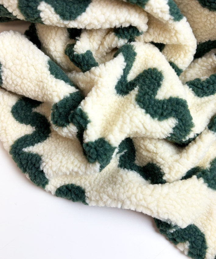 lenipepunkt-teddy-schlangenlinien-teddystoff-camel-warmer-pl-sch image 5