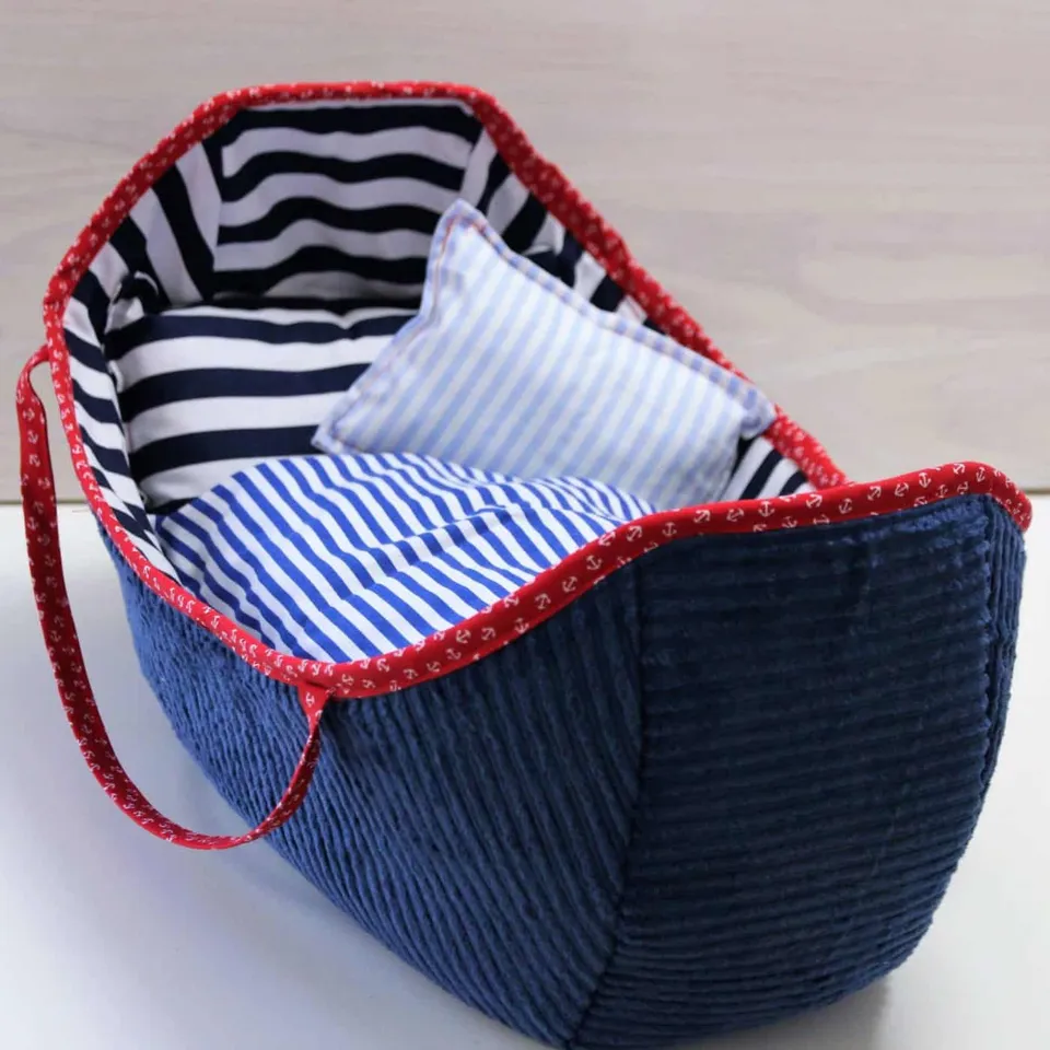 sew-simple-puppenbett-xl-pdf-schnittmuster-50cm-wendbar image 1