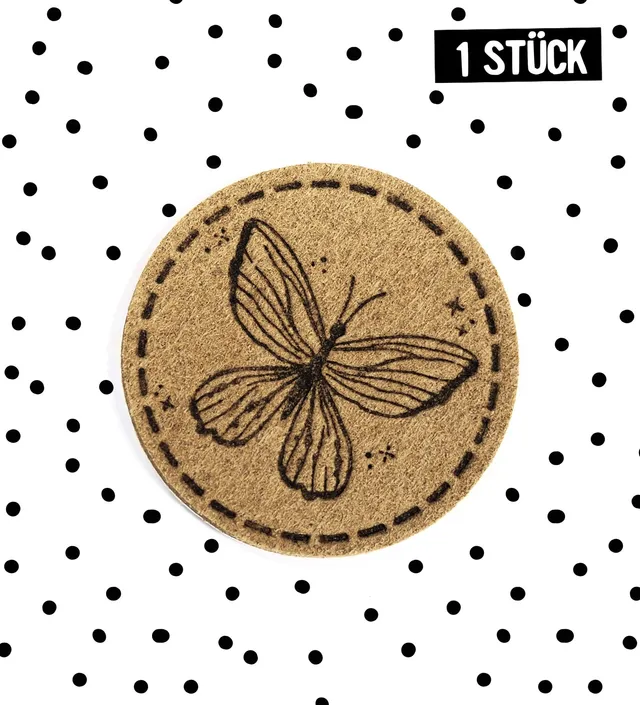 paul-clara-kunstleder-labels-schmetterling-label-iron-on-4x4-cm image 1