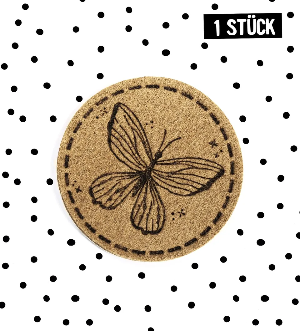 paul-clara-kunstleder-labels-schmetterling-label-iron-on-4x4-cm image 1