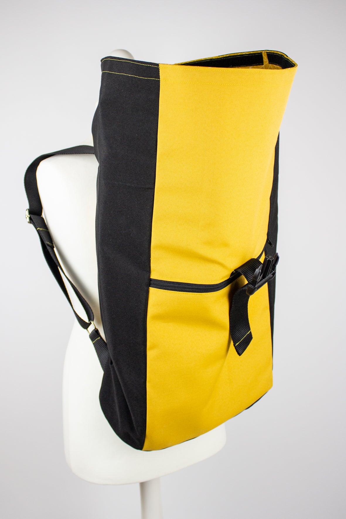 sew-simple-rold-rolltop-rucksack-papierschnittmuster-fronttasche image 8