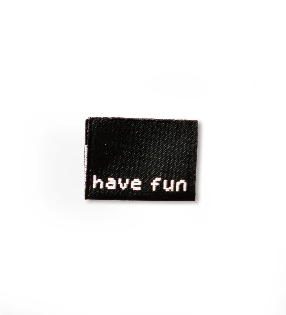 paul-clara-weblabels-have-fun-klapp-weblabel-zum-einn-hen image 1
