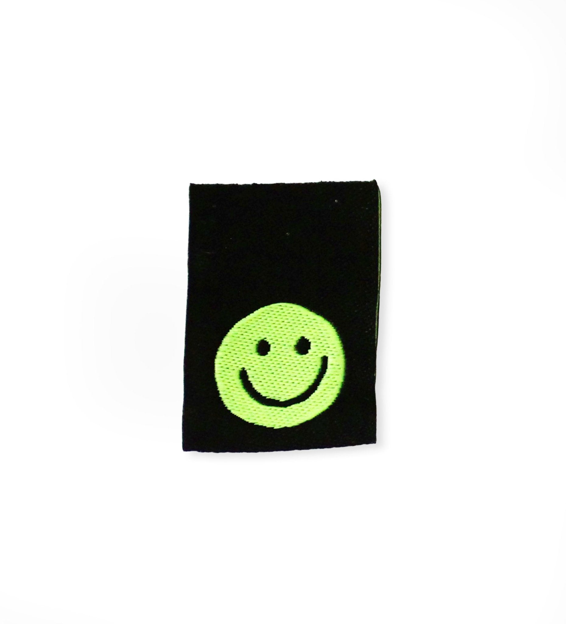 paul-clara-weblabels-neon-smile-label-zum-einn-hen image 1