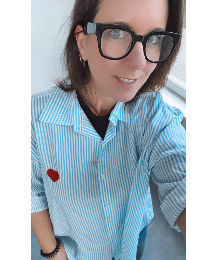lenipepunkt-readytowear-bluse-blau-wei-herz-stickerei image 3