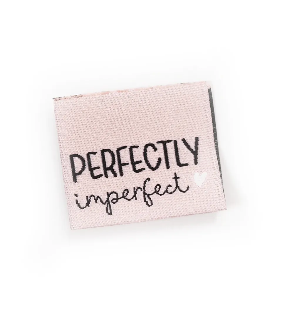 paul-clara-weblabels-perfectly-imperfect-weblabel-rosa image 1