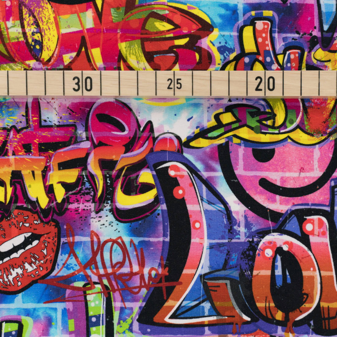 n-hfrosch-french-terry-graffity-love-sommersweat image 5