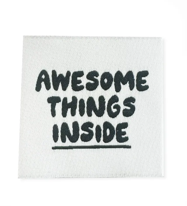 paul-clara-weblabels-awesome-things-inside-etikett-4x4-cm image 1