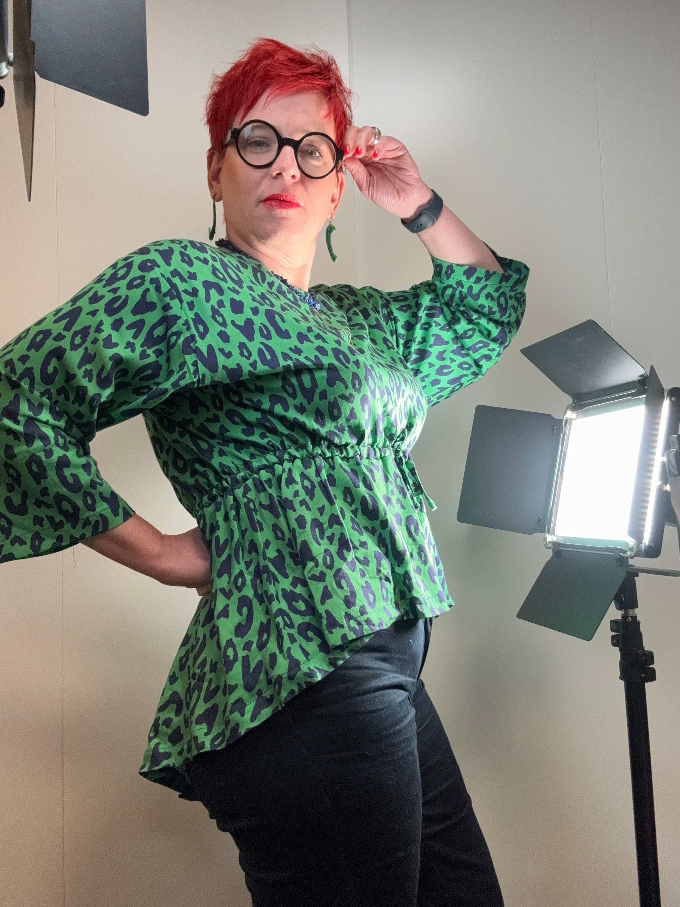 sew-simple-jonte-blusenshirt-pdf-schnittmuster-mit-tunnelzug-2-l-ngen image 3