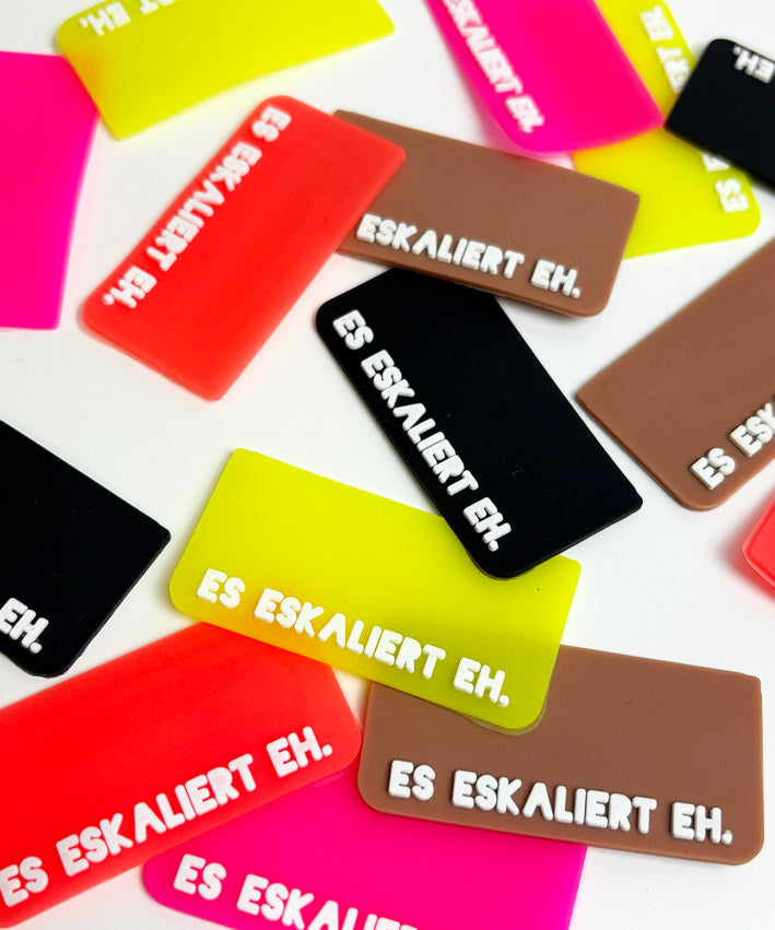 lenipepunkt-kurzwaren-rubber-patch-es-eskaliert-eh-pvc image 1