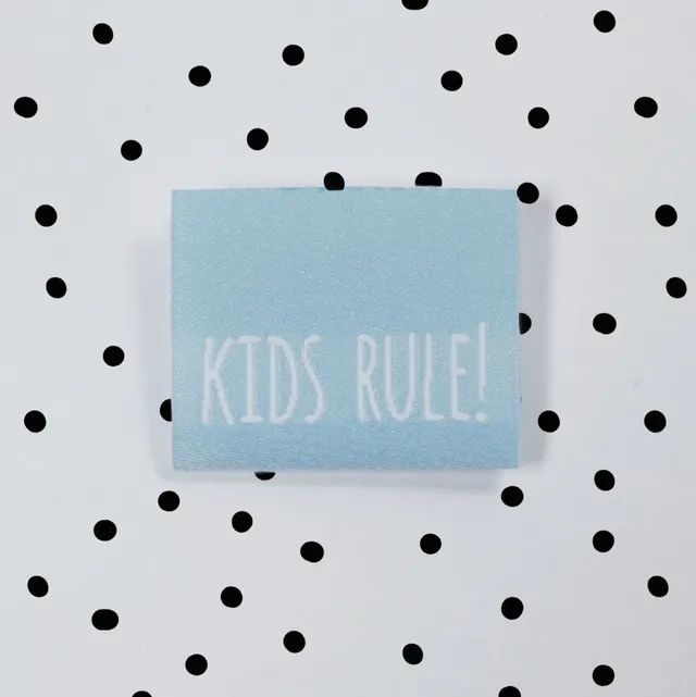 paul-clara-weblabels-klapp-weblabel-kids-rule-f-r-kinderkleidung image 1
