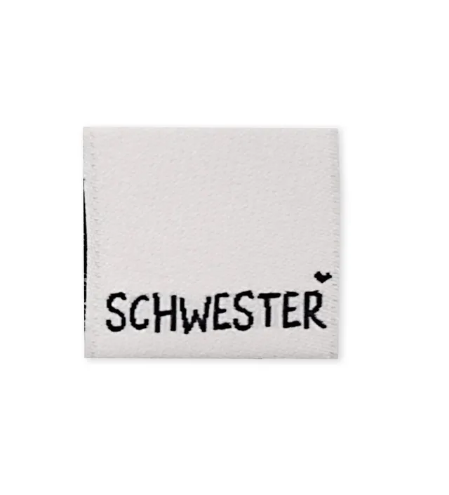 paul-clara-weblabels-schwester-klapp-weblabel-zum-einn-hen image 1