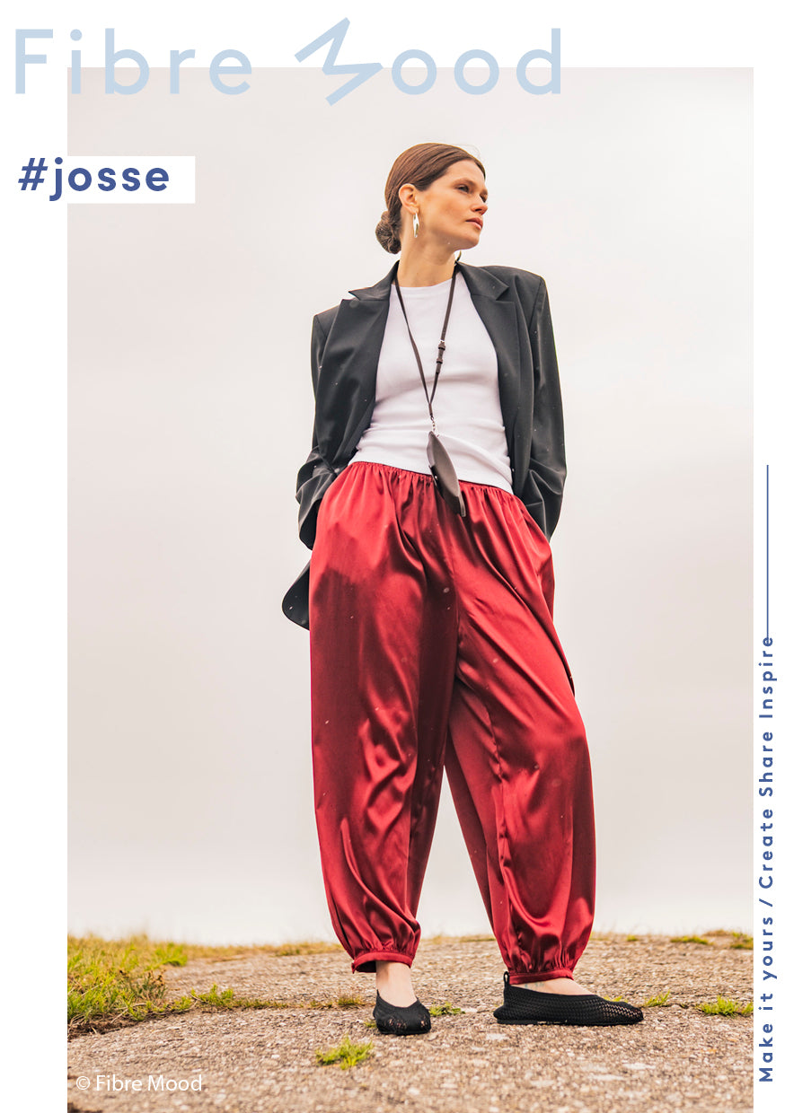 fibre-mood-woven-satin-dunkelrot-satinstoff-bluse image 1