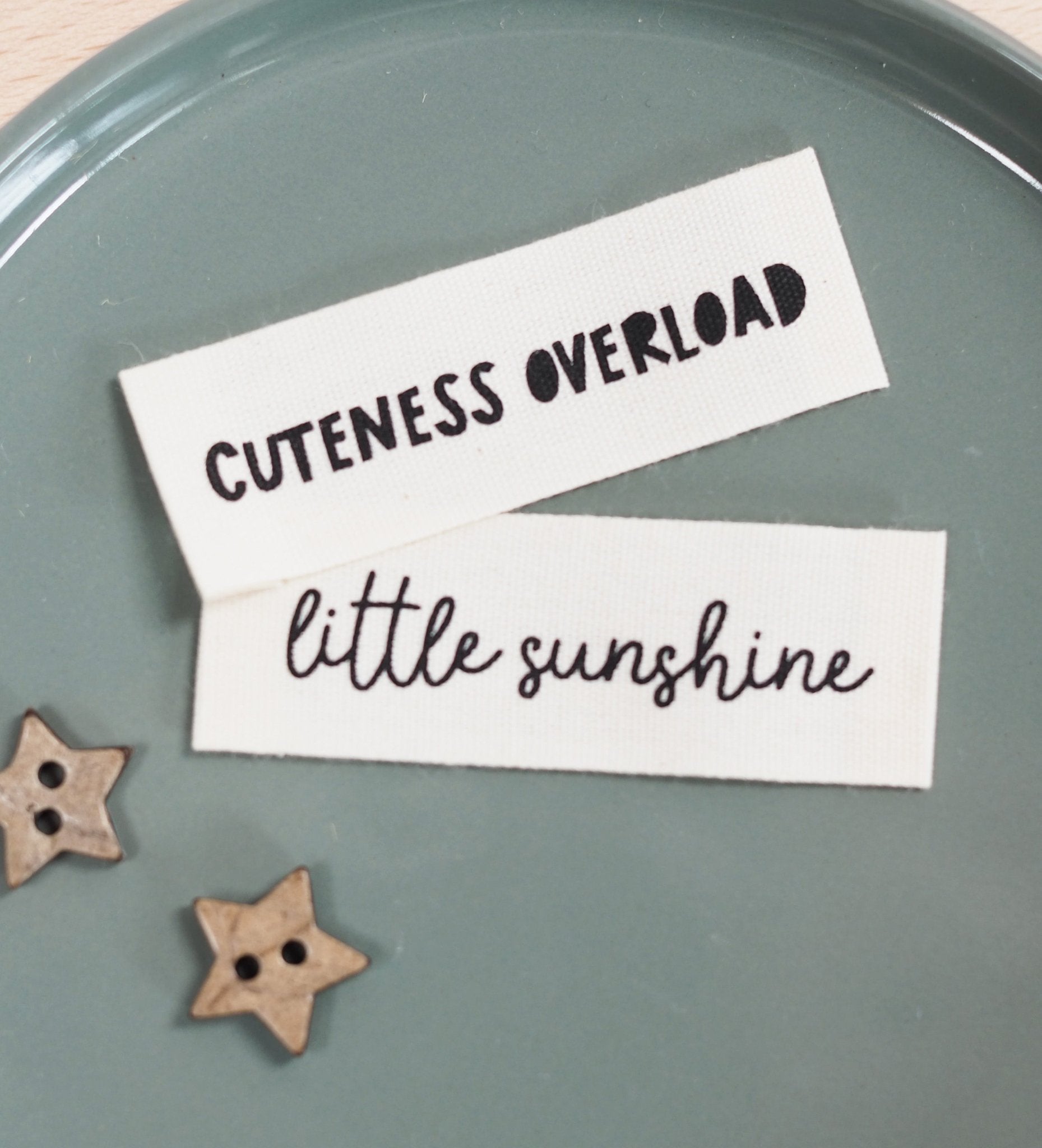 paul-clara-baumwolllabel-little-sunshine-n-hetikett-wei image 2