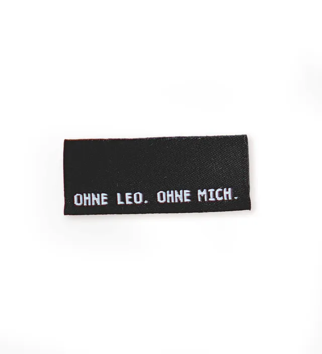 paul-clara-weblabels-klapp-weblabel-ohne-leo-ohne-mich-schwarz image 1