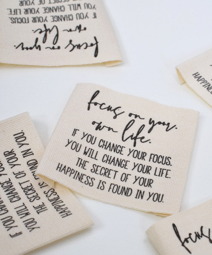 lenipepunkt-baumwollpatch-focus-on-your-own-life-5x5-cm image 1