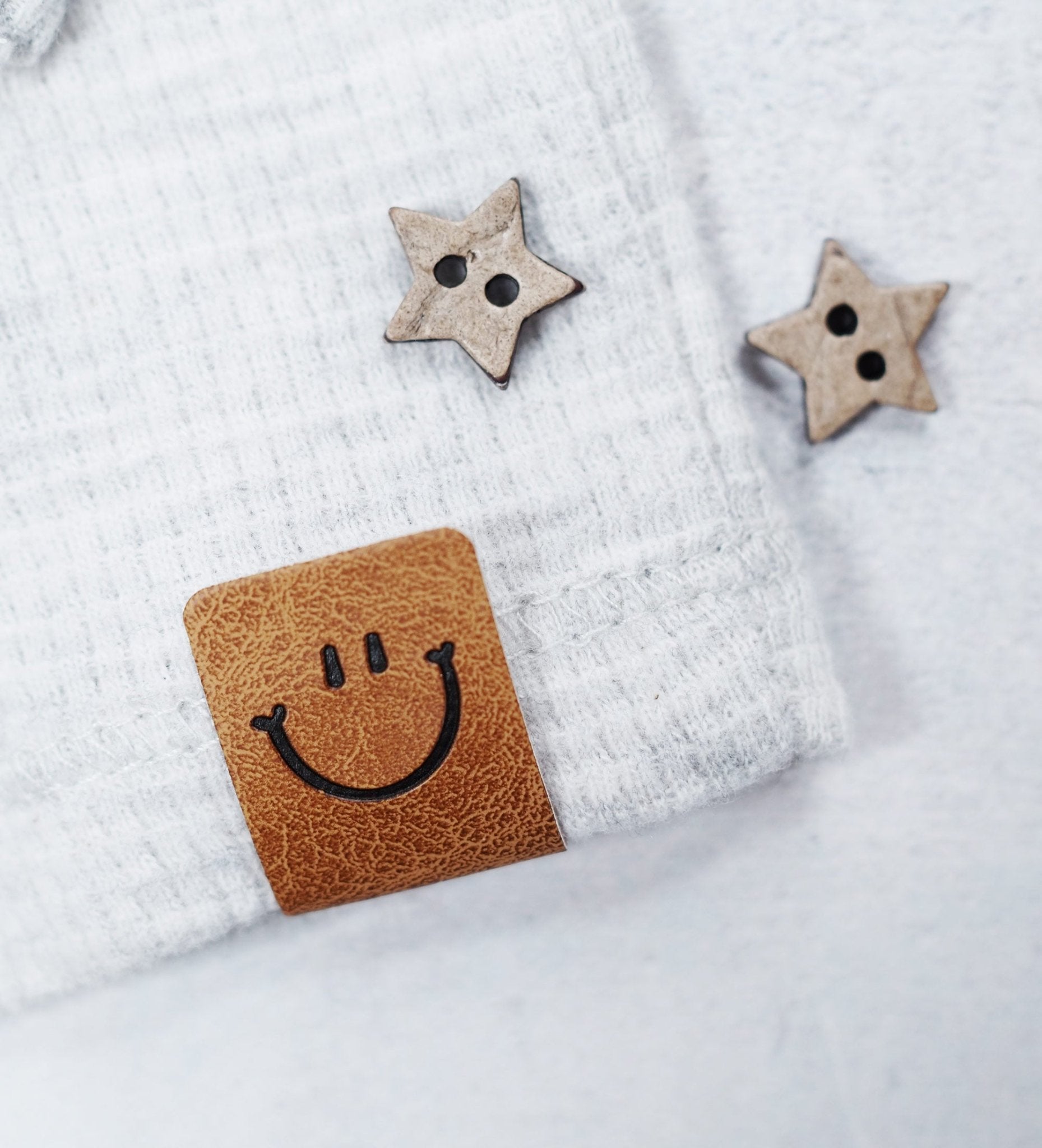 paul-clara-smile-klapp-kunstlederlabel-2x5-cm image 4