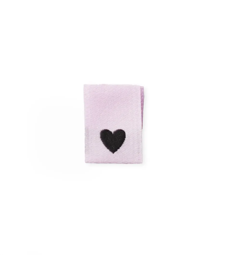 paul-clara-weblabels-mini-herz-weblabel-flieder-einn-hen image 1